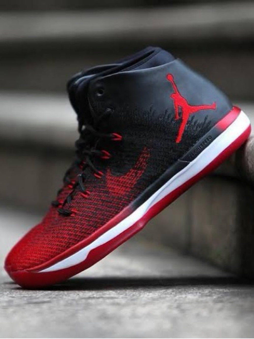 Men's Basketball Shoes - Black & Red High-Top